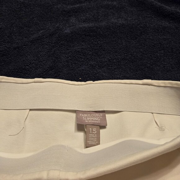 Chico's Fabulously Slimming pants size 1.5 - Picture 7 of 13